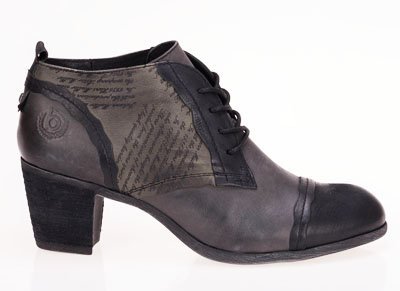 Botín con cordones de Bugatti