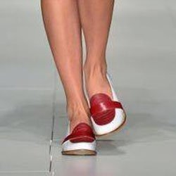 Los zapatos presentes en los desfiles de MOWEEK 鈥� Uruguay Fashion Week
