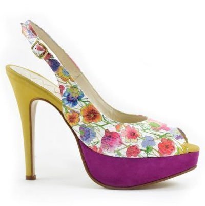 Zapato floreado con plataforma de Abel Mingrino